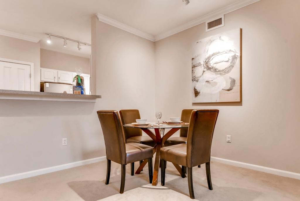 Bluebird Suites In Downtown Providence Esterno foto