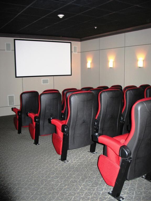 Bluebird Suites In Downtown Providence Esterno foto