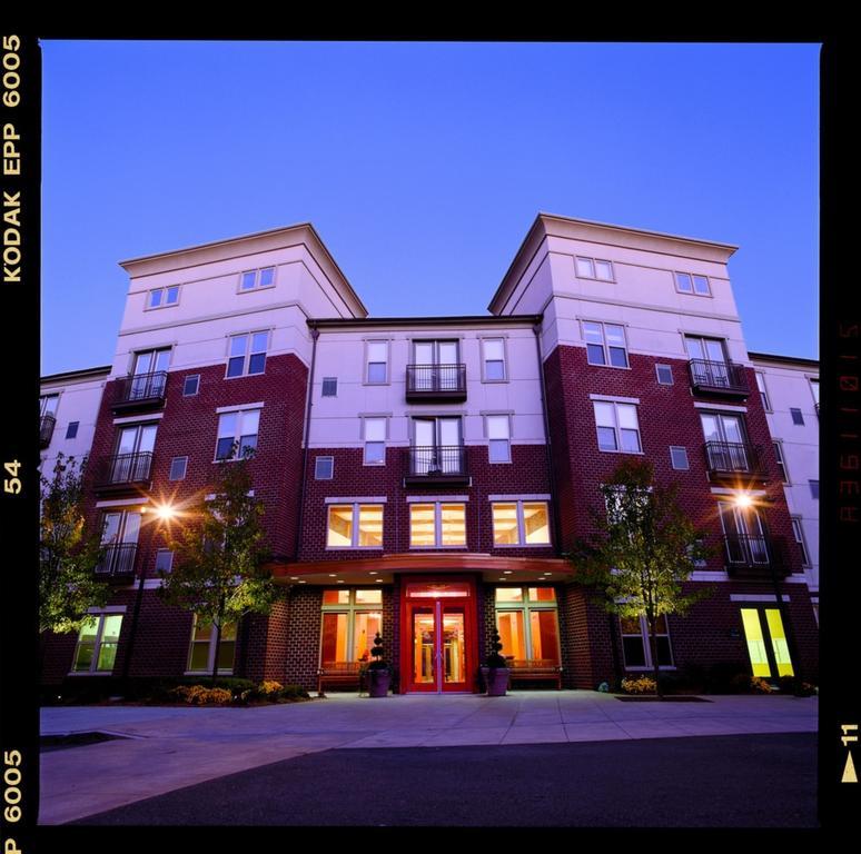 Bluebird Suites In Downtown Providence Esterno foto